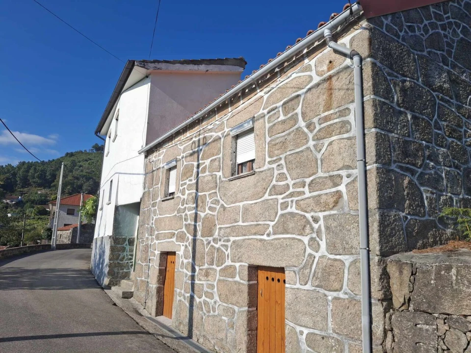 Moradia T2 para Venda em Ceivães e Badim Foto 28