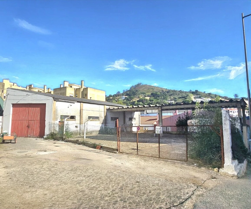 Terreno para Venda em Malveira e São Miguel de Alcainça Foto 2