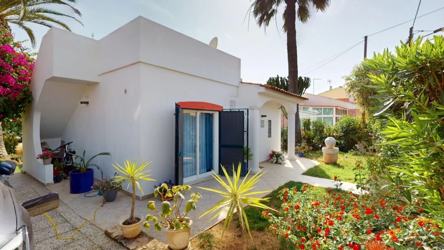 Moradia T2 para Venda em Lagoa e Carvoeiro Foto 2