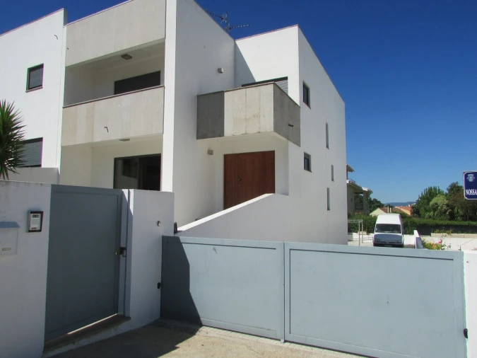 Moradia T4 para Venda em Valença, Cristelo Covo e Arão