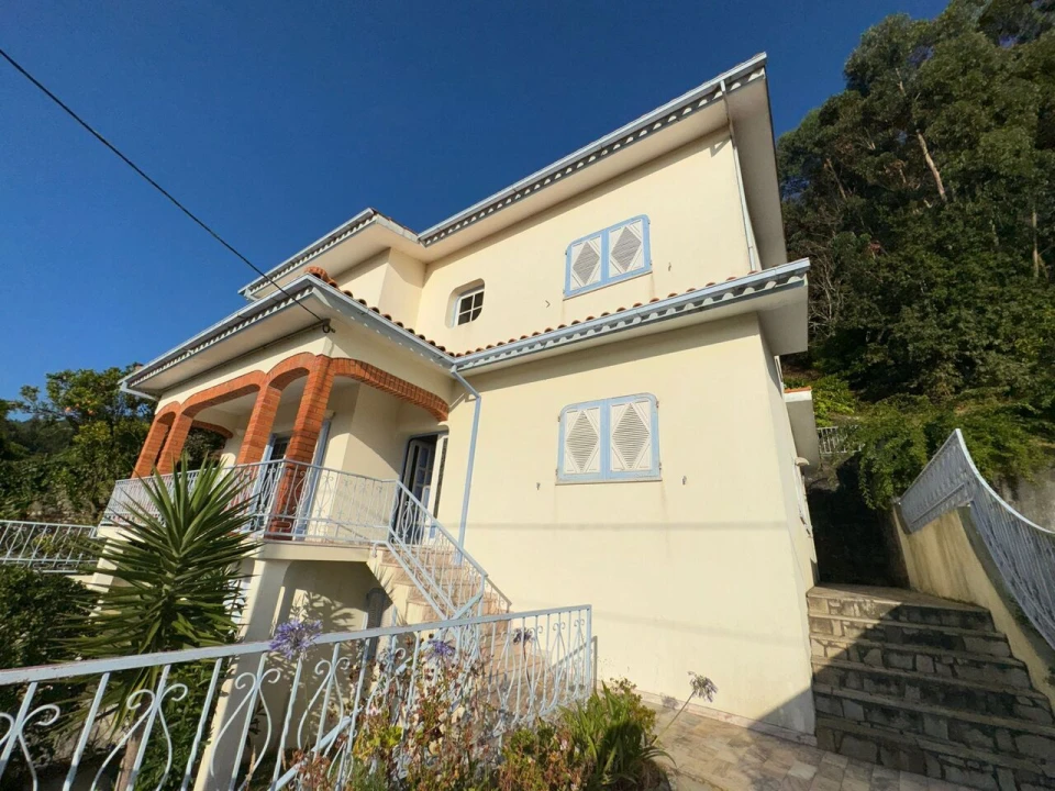 Moradia T4 para Venda em Moledo e Cristelo Foto 2