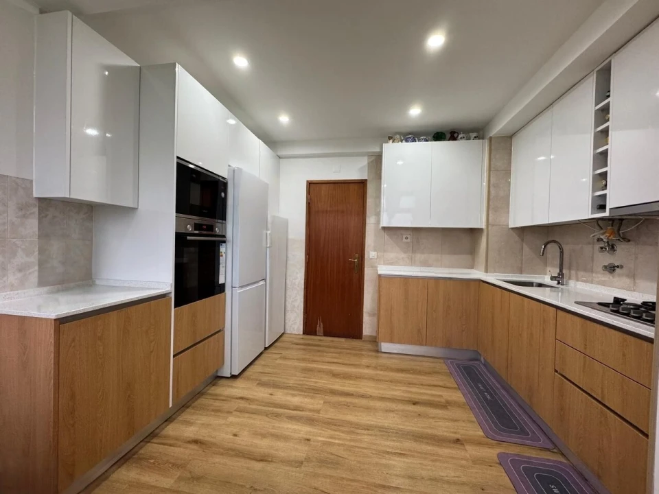 Apartamento T2 para Venda em Santa Maria, São Pedro e Matacães Foto 1