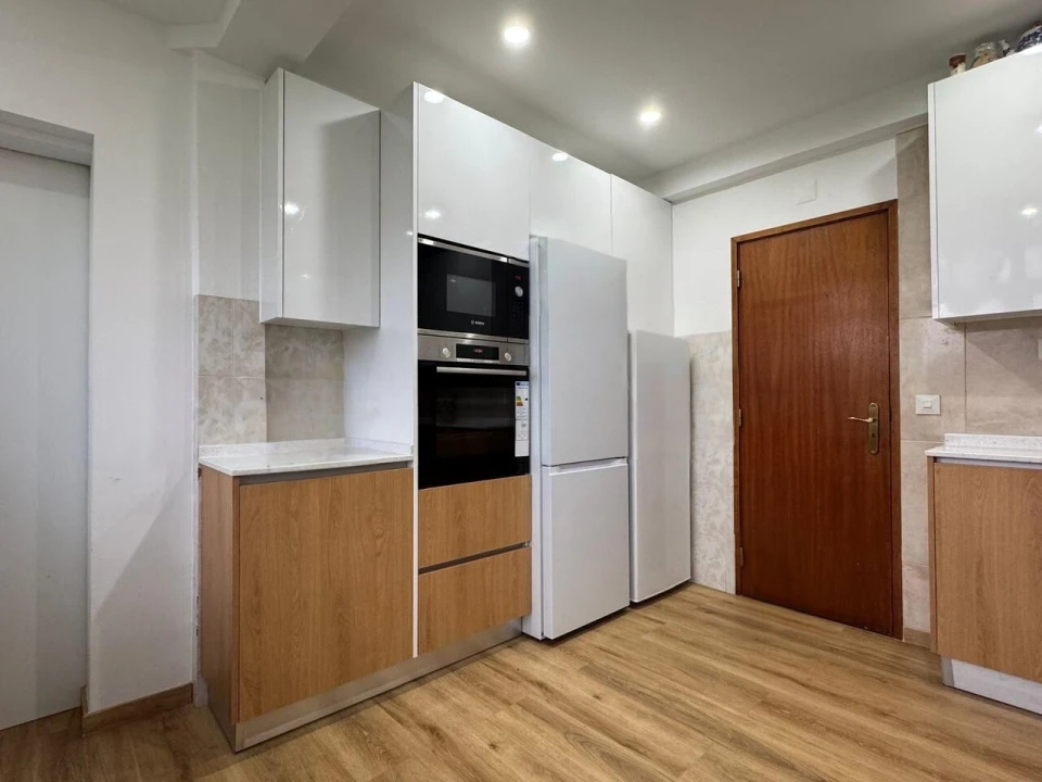Apartamento T2 para Venda em Santa Maria, São Pedro e Matacães Foto 2
