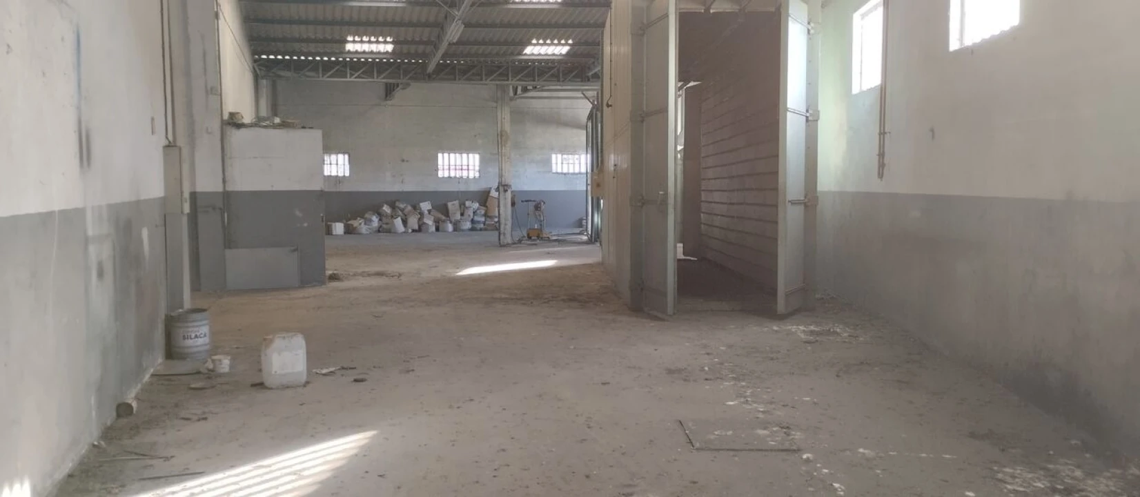 Armazém para Venda em Malhou, Louriceira e Espinheiro Foto 12