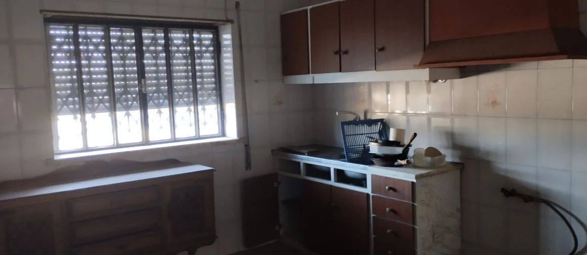 Armazém para Venda em Malhou, Louriceira e Espinheiro Foto 6