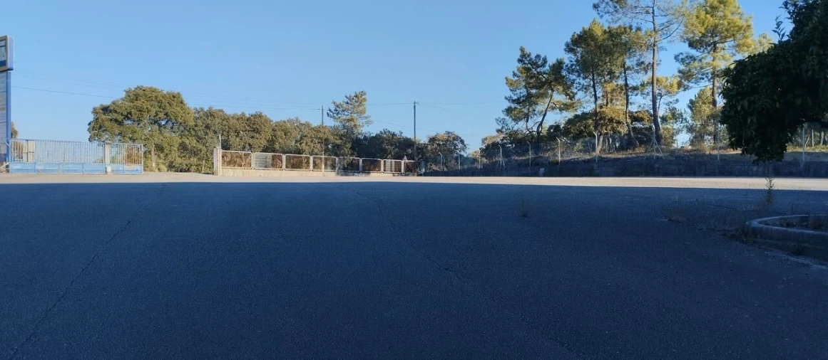 Armazém para Venda em Malhou, Louriceira e Espinheiro Foto 17