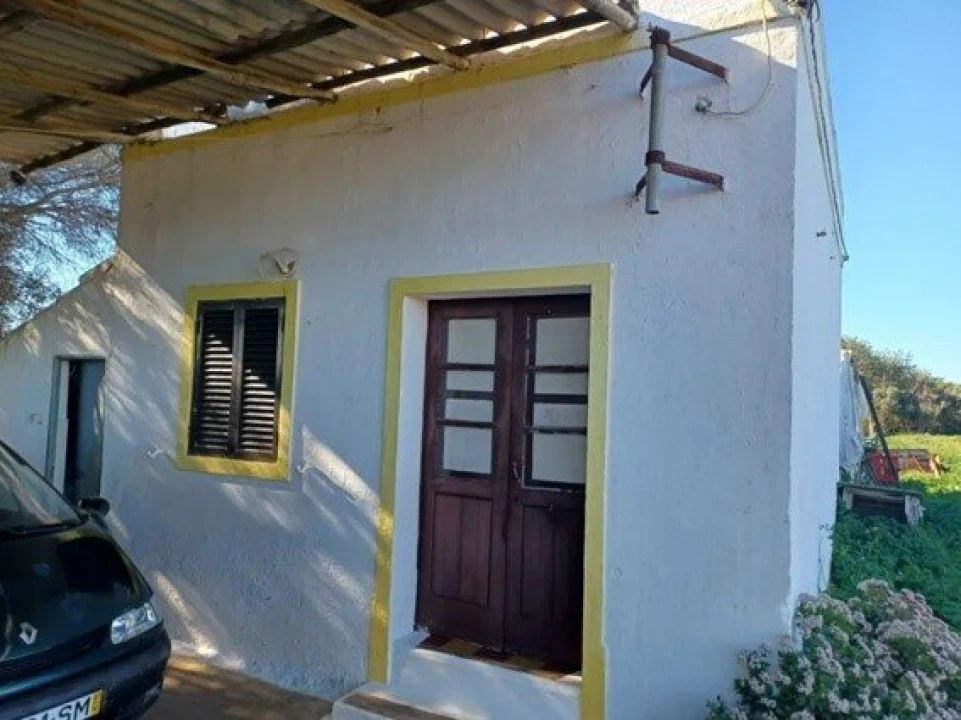 Moradia T2 para Venda em Faro (Sé e São Pedro) Foto 1