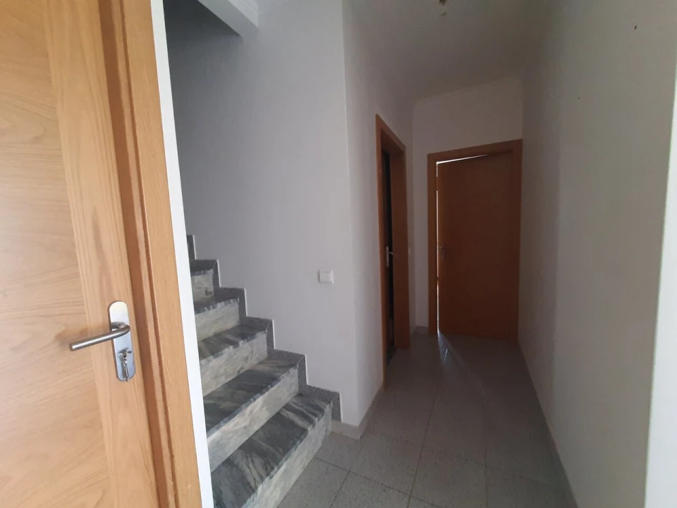 Moradia T3 para Venda em Vila e Roussas Foto 5