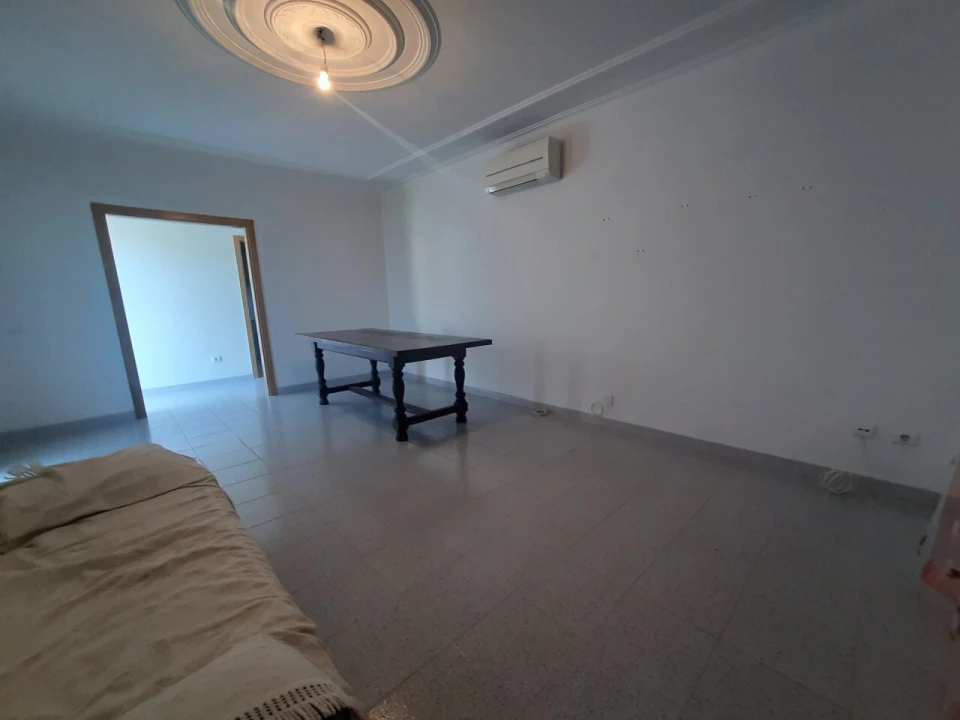 Moradia T3 para Venda em Vila e Roussas Foto 18