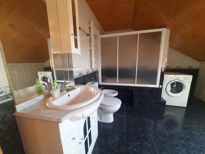 Moradia T3 para Venda em Vila e Roussas Foto 4