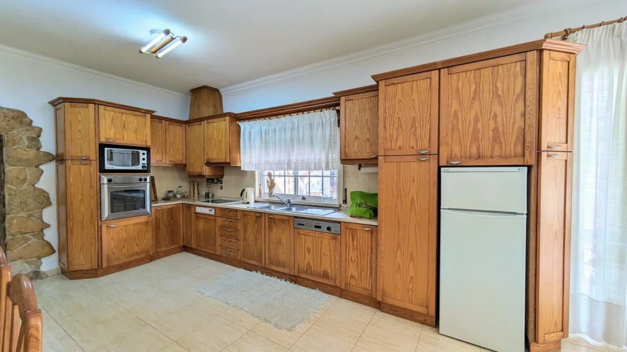 Moradia T4 para Venda em Romeira e Várzea Foto 18