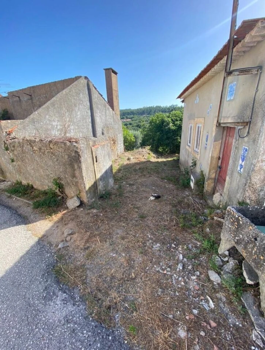 Moradia T4 para Venda em Casais e Alviobeira Foto 7