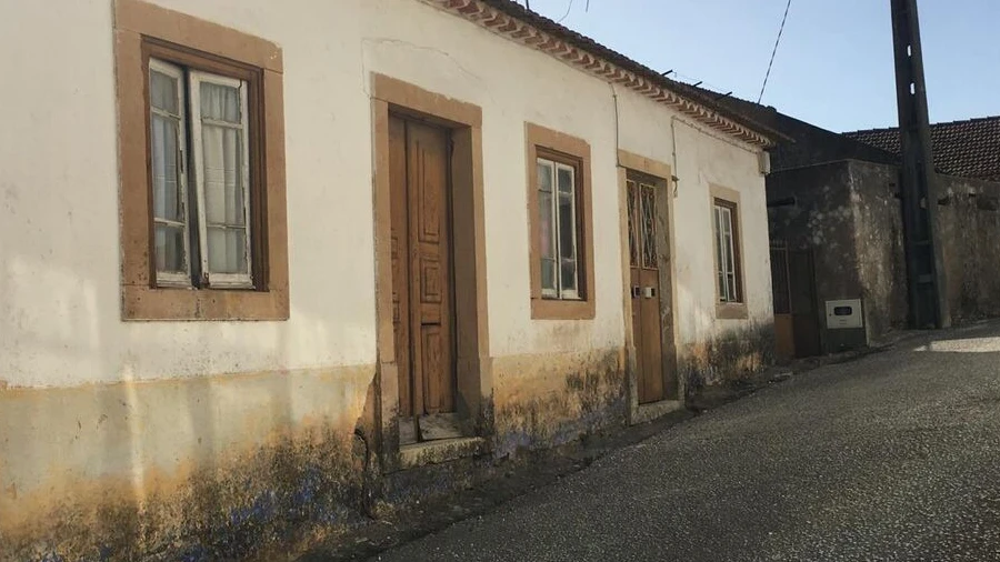 Moradia T4 para Venda em Casais e Alviobeira