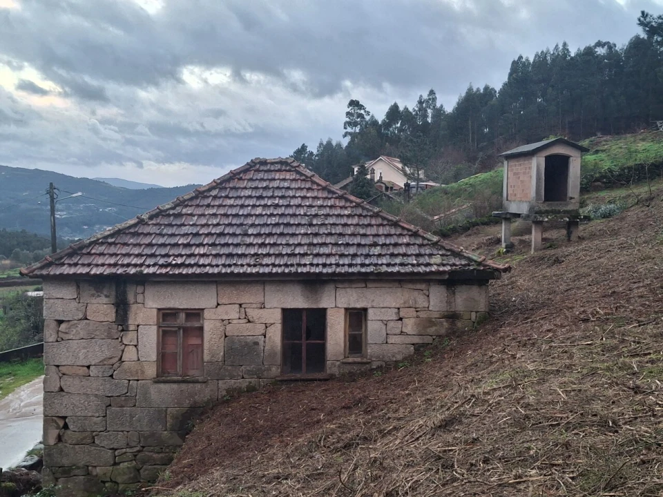 Moradia T2 para Venda em Ceivães e Badim Foto 1