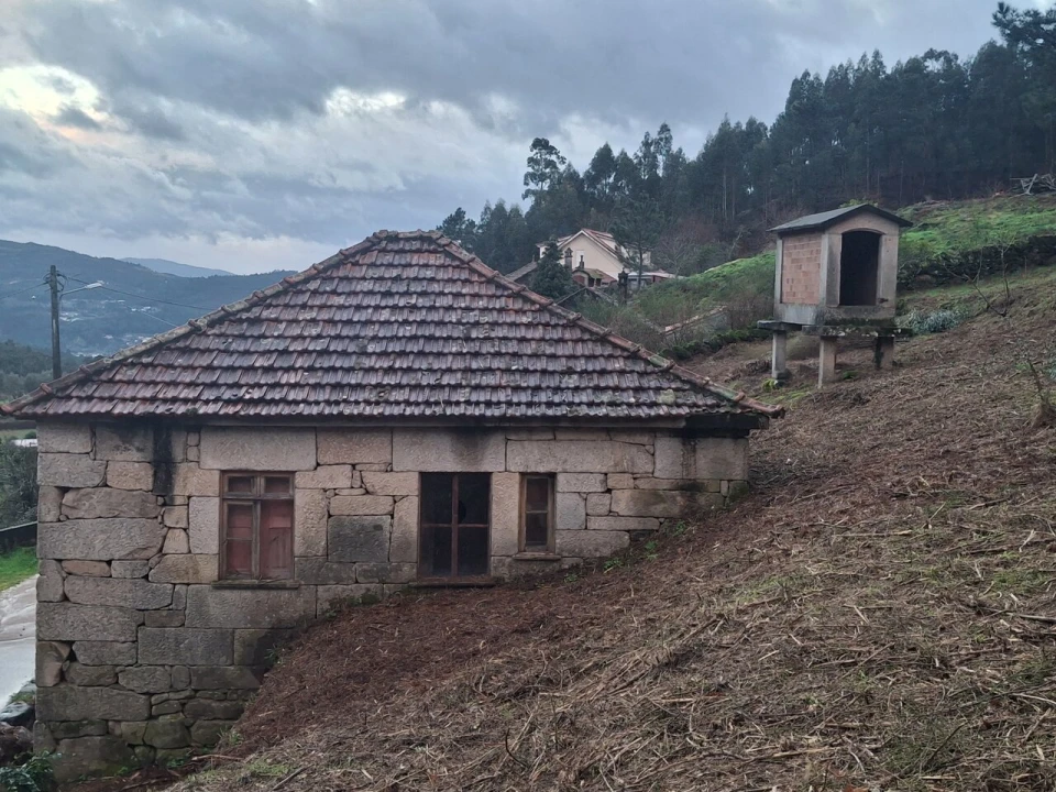 Moradia T2 para Venda em Ceivães e Badim Foto 10