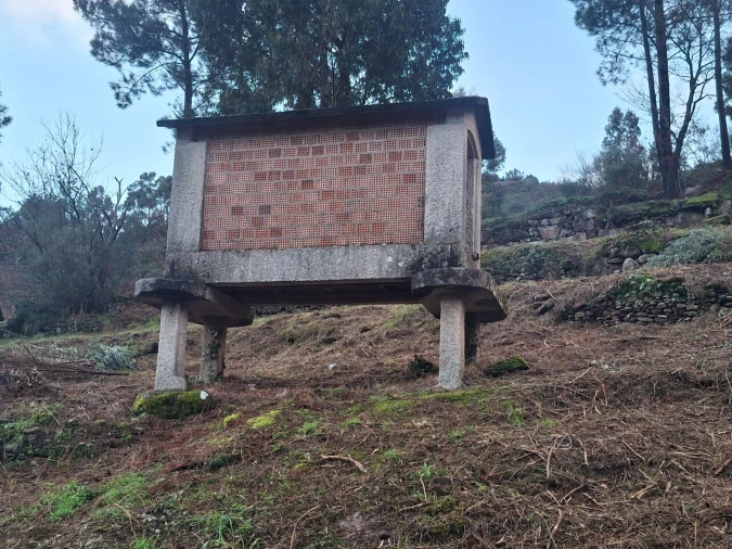 Moradia T2 para Venda em Ceivães e Badim Foto 7