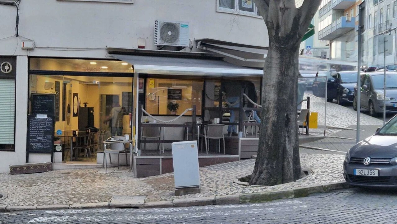 Loja para Trespasse em Alcantara Foto 1