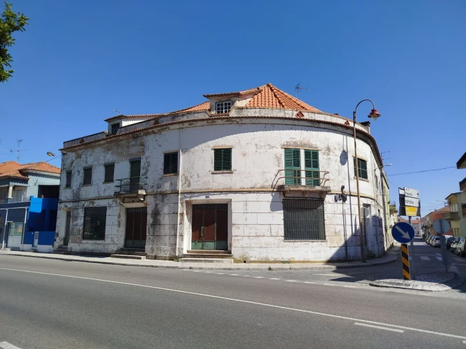 Prédio para Venda em São Miguel do Rio Torto e Rossio Ao Sul do Tejo Foto 2