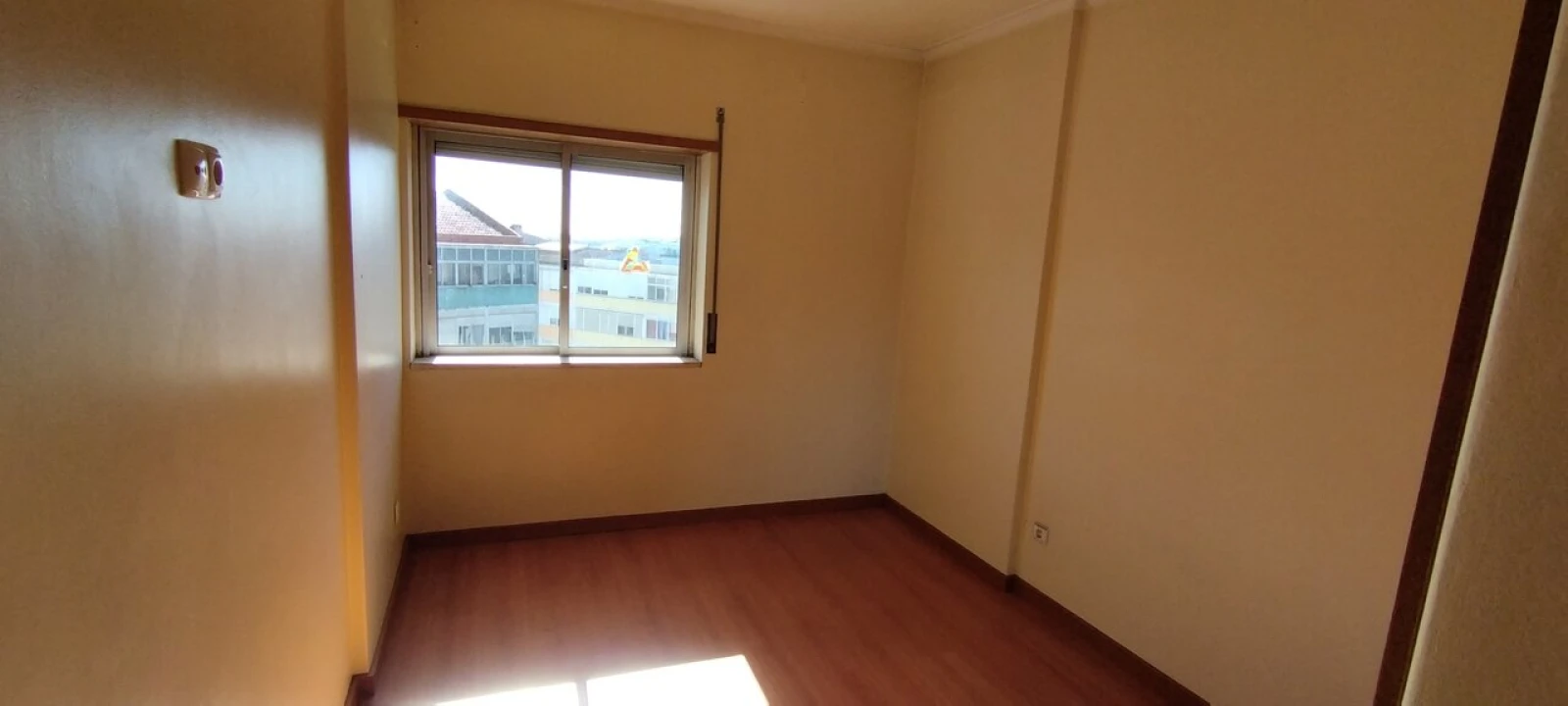 Apartamento T2 para Venda em Queluz e Belas Foto 5