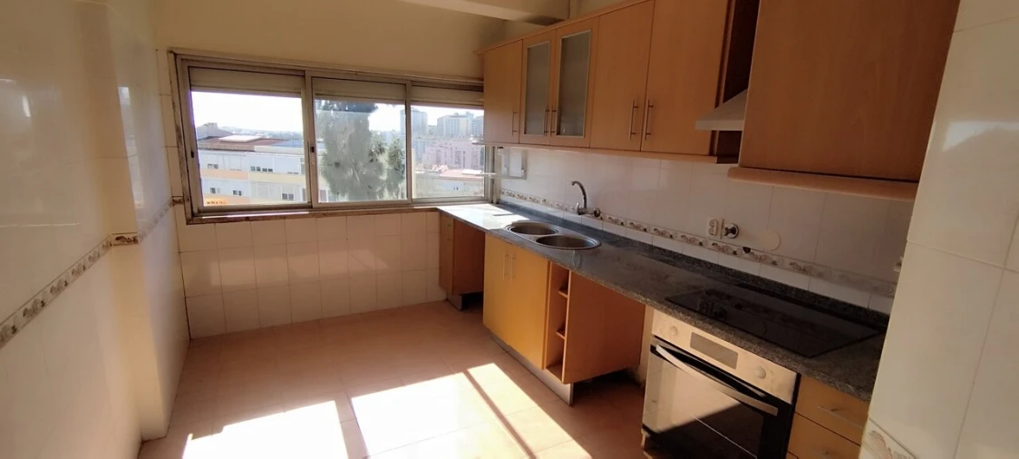 Apartamento T2 para Venda em Queluz e Belas Foto 2