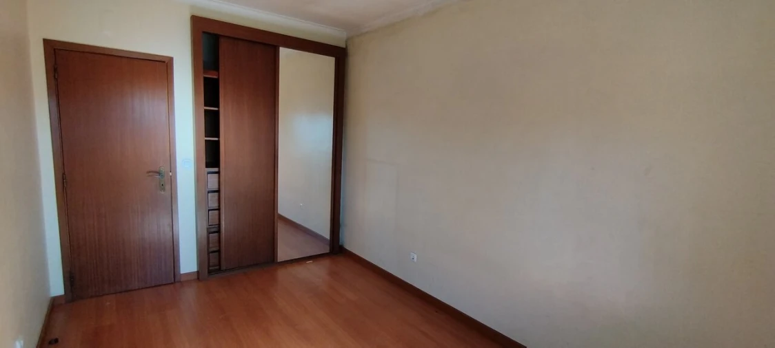 Apartamento T2 para Venda em Queluz e Belas Foto 8
