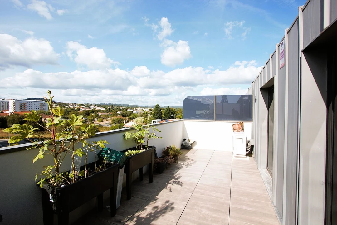 Apartamento T5 para Venda em Viseu Foto 43