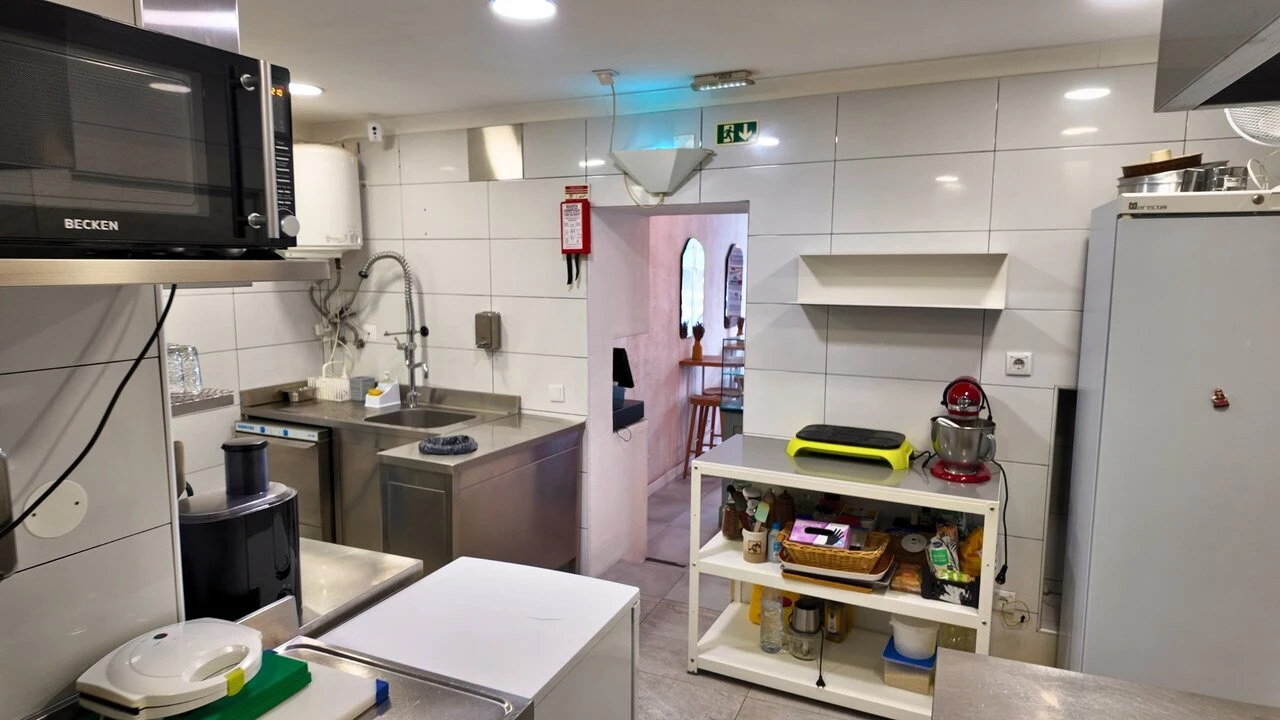 Loja para Arrendamento em Alcantara Foto 8