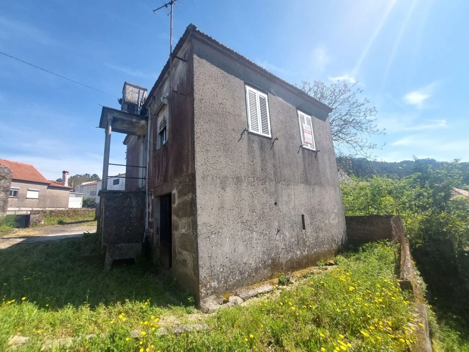 Moradia T2 para Venda em Chaviães e Paços Foto 3