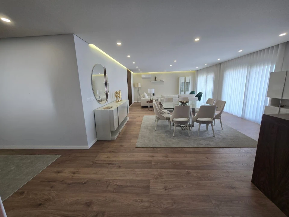 Apartamento T4 para Venda em Alverca do Ribatejo e Sobralinho Foto 3