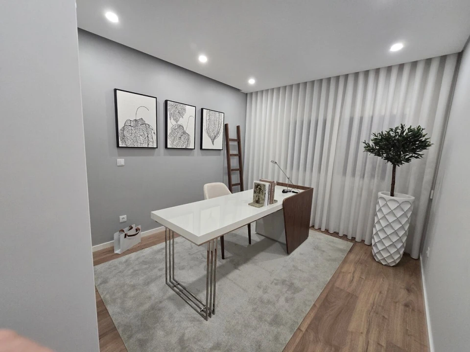 Apartamento T4 para Venda em Alverca do Ribatejo e Sobralinho Foto 9