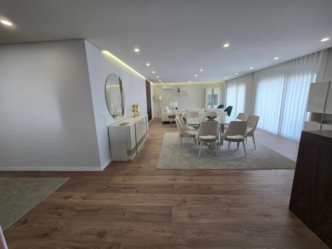 Apartamento T4 para Venda em Alverca do Ribatejo e Sobralinho Foto 3