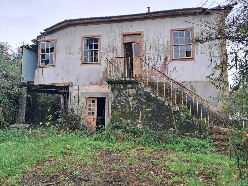 Moradia T3 para Venda em Mazedo e Cortes Foto 1