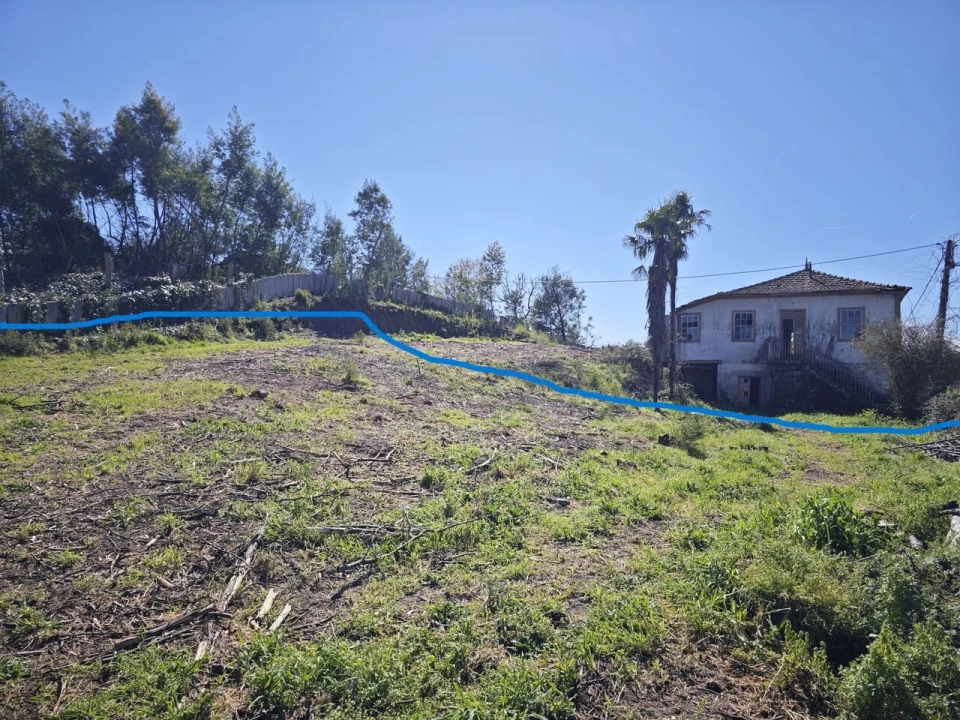 Terreno para Venda em Mazedo e Cortes Foto 2