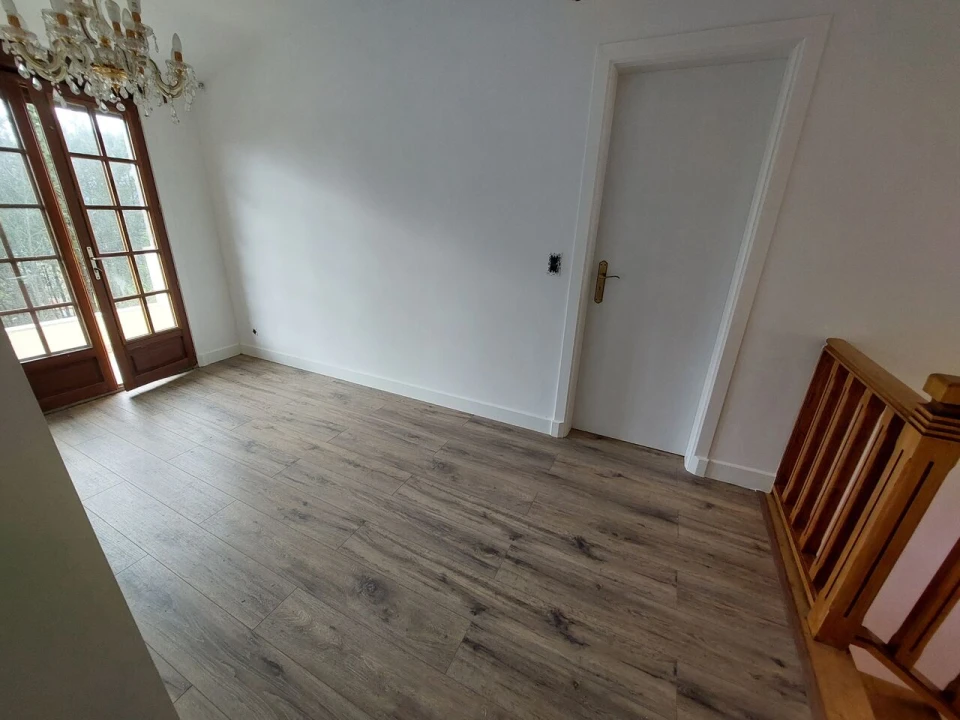 Moradia T3 para Venda em Vila e Roussas Foto 5