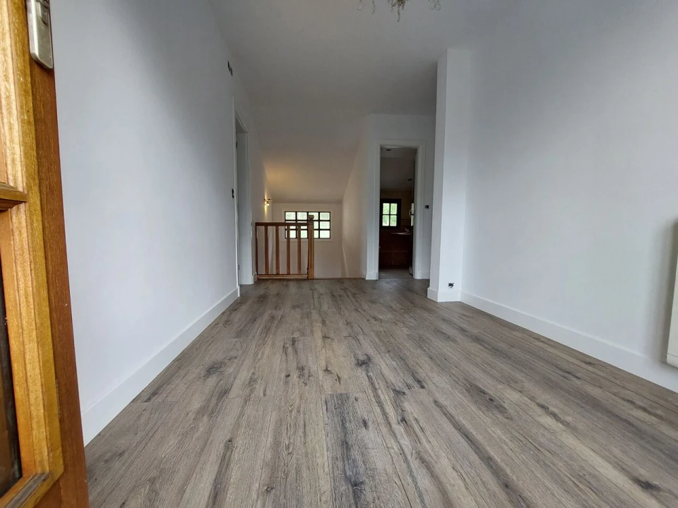 Moradia T3 para Venda em Vila e Roussas Foto 9