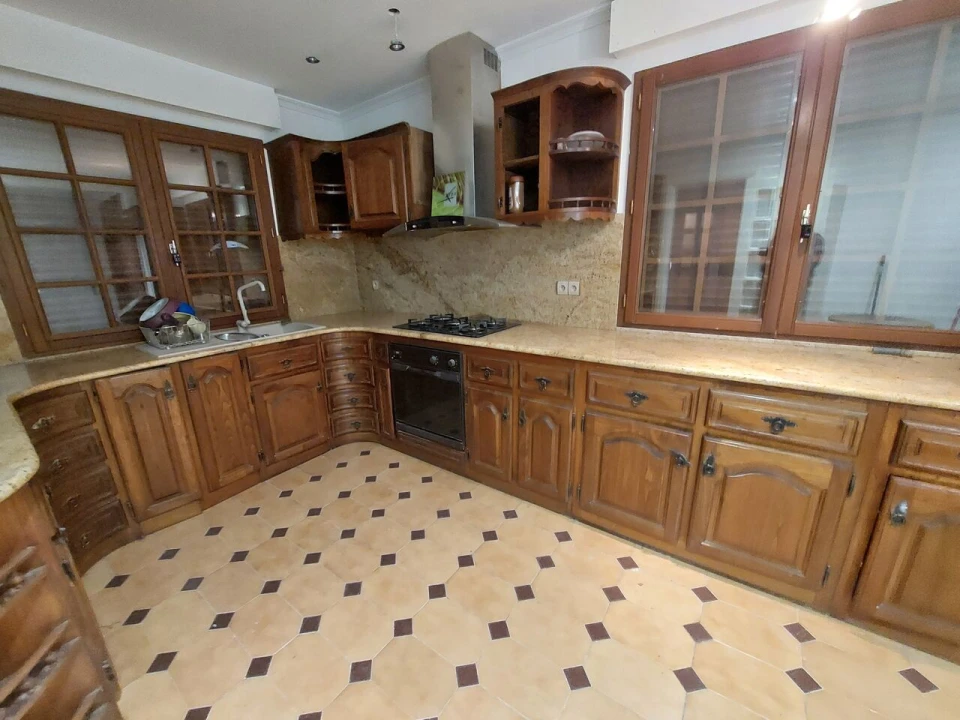 Moradia T3 para Venda em Vila e Roussas Foto 17