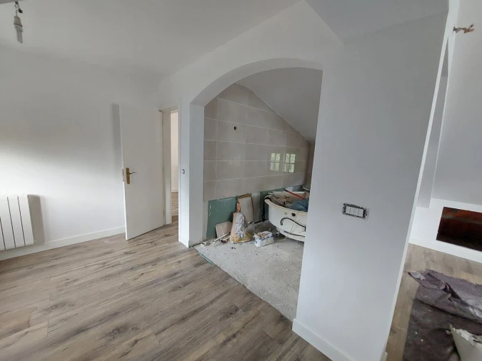 Moradia T3 para Venda em Vila e Roussas Foto 3