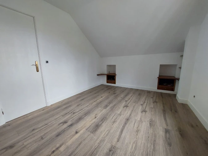 Moradia T3 para Venda em Vila e Roussas Foto 8