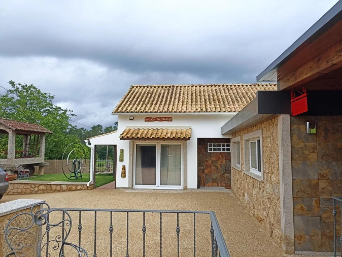 Moradia T3 para Venda em Mazedo e Cortes Foto 3