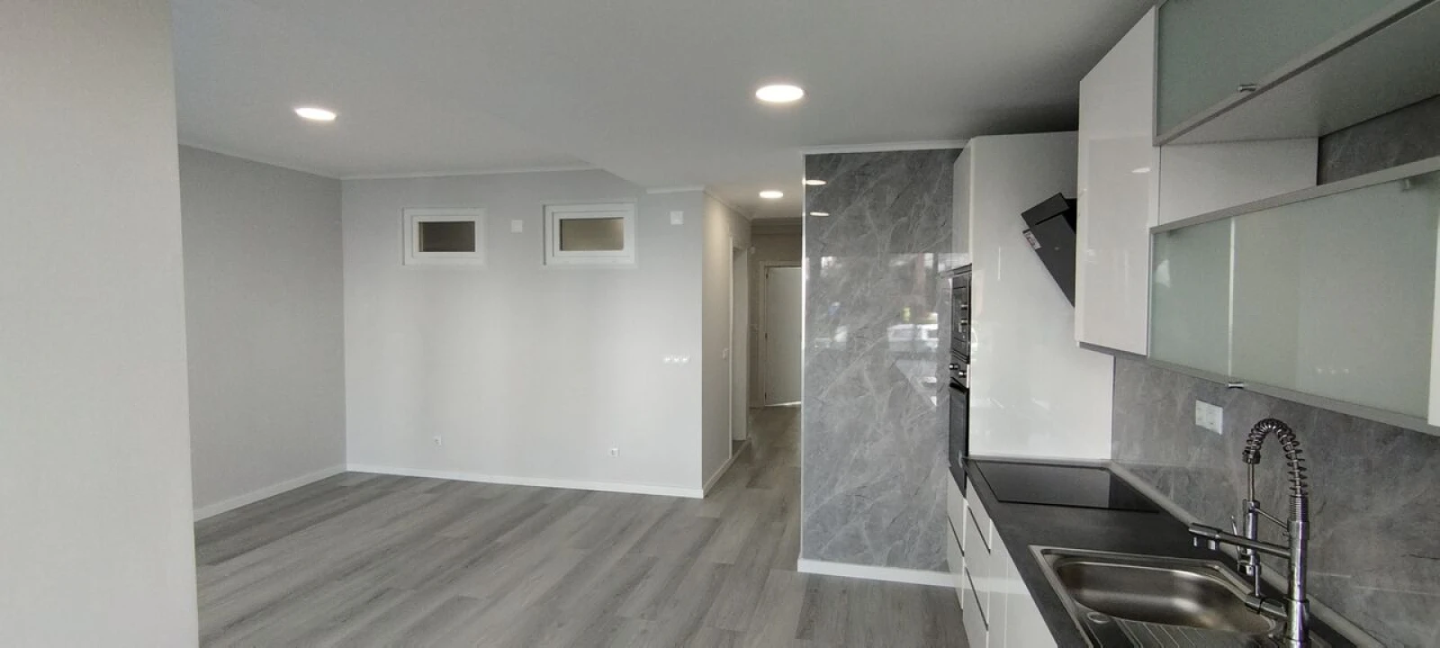 Apartamento T2 para Venda em Oeiras e São Julião da Barra, Paço de Arcos e Caxias Foto 3