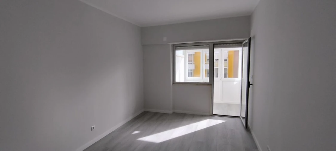 Apartamento T2 para Venda em Oeiras e São Julião da Barra, Paço de Arcos e Caxias Foto 5