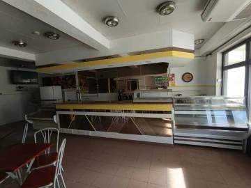 Loja para Trespasse em Pernes