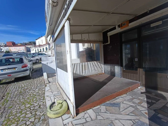 Loja para Trespasse em Pernes Foto 4