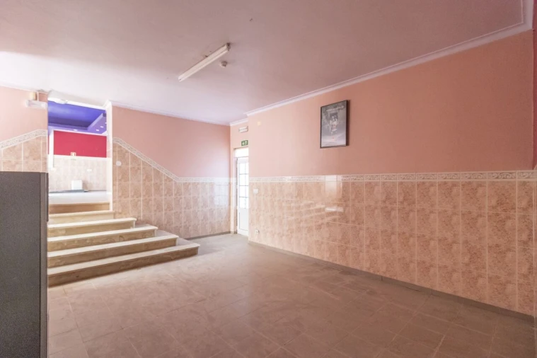 Loja para Arrendamento em Santa Catarina da Serra e Chainça Foto 8