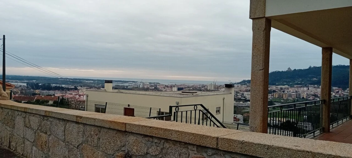 Moradia T2 para Venda em Santa Maria Maior e Monserrate e Meadela Foto 3