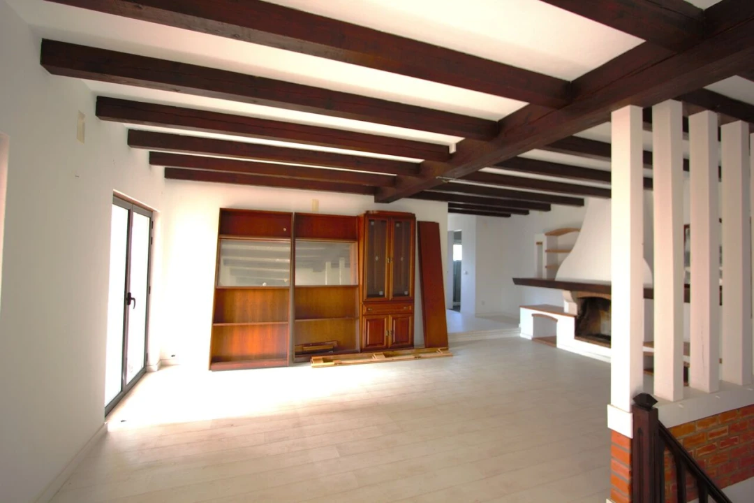 Moradia T12 para Venda em Colmeias e Memória Foto 18