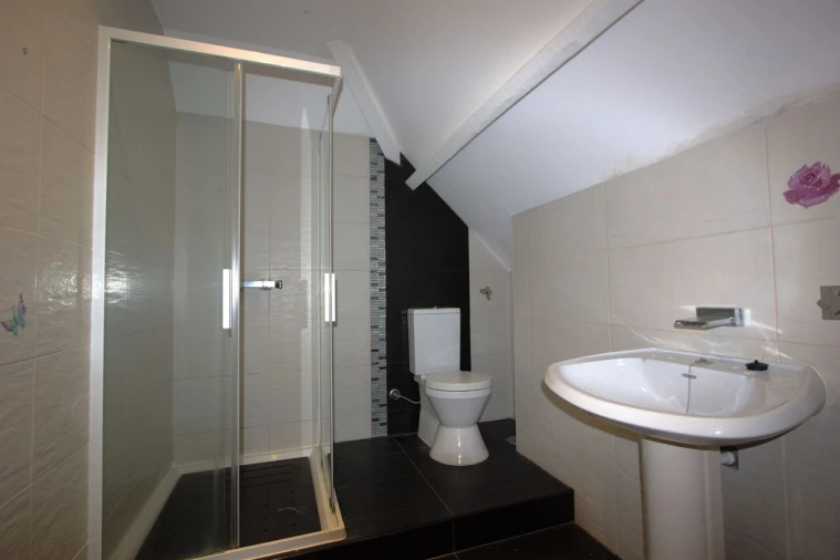 Moradia T12 para Venda em Colmeias e Memória Foto 39