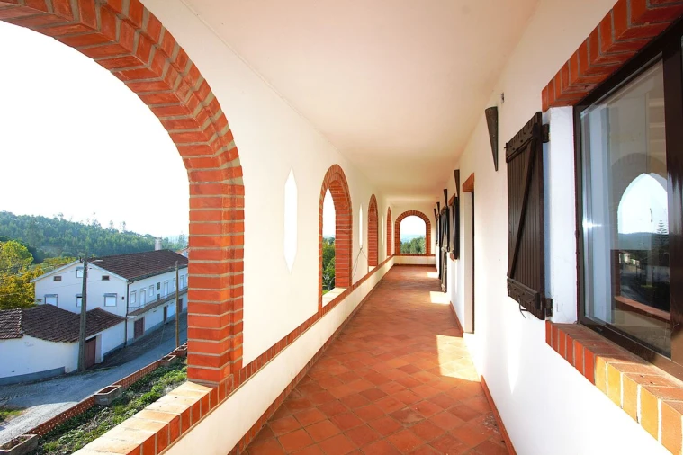 Moradia T12 para Venda em Colmeias e Memória Foto 40