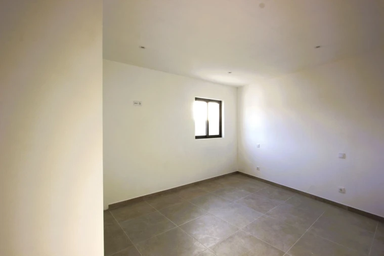 Moradia T12 para Venda em Colmeias e Memória Foto 73