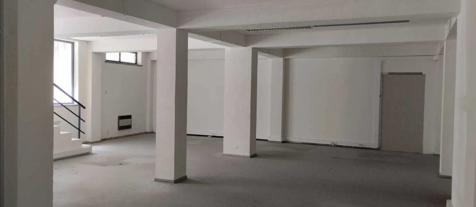 Loja para Venda em Torres Novas (Santa Maria, Salvador e Santiago) Foto 2